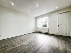 Living Room- click for photo gallery